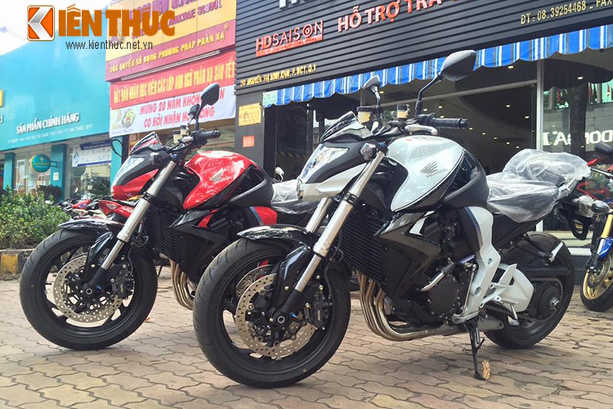 Honda CB1000R ABS 2015 ve Viet Nam gia hon 400 trieu-Hinh-2